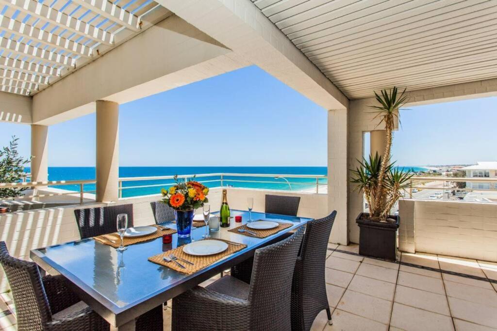 Beach View Apartment In Cottesloe Perth Eksteriør bilde